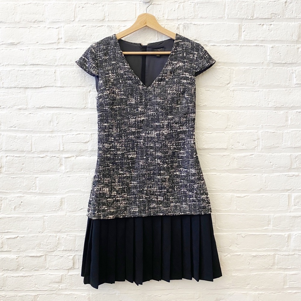 Ted Baker || Lucina Tweed Drop Waist Mini Dress V-neck Pleated Black TB 1 / US 4